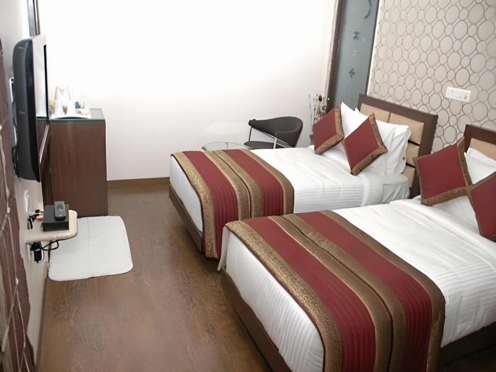 Room image 5